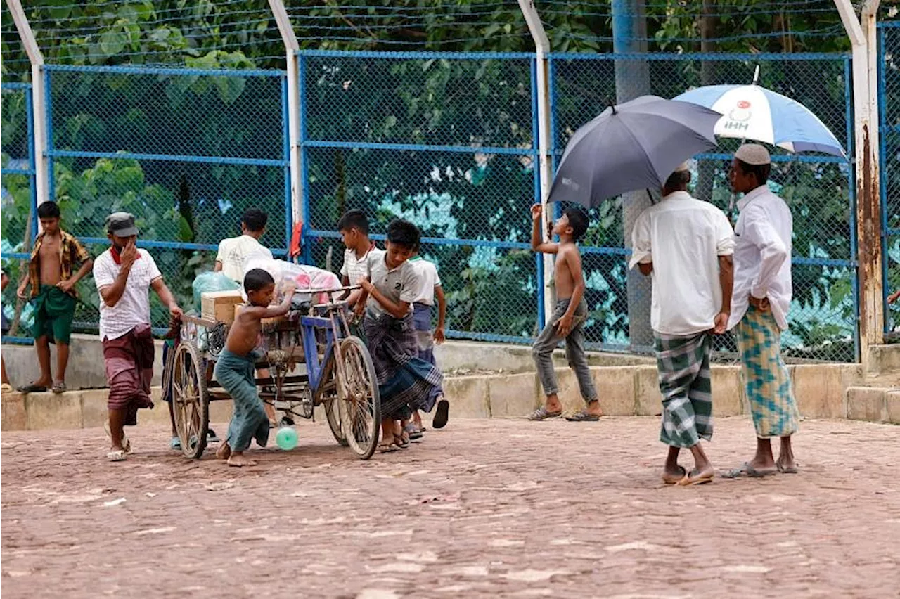 Bangladesh’s Yunus reassures on Rohingya refugees, garment exports