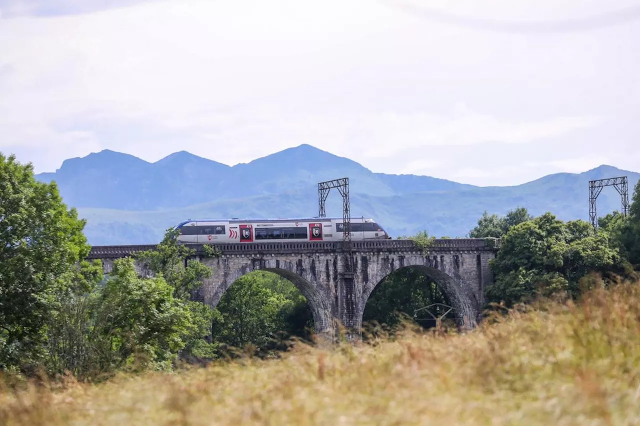 Pau-Canfranc : en images, plus d’un siècle de train en vallée d’Aspe