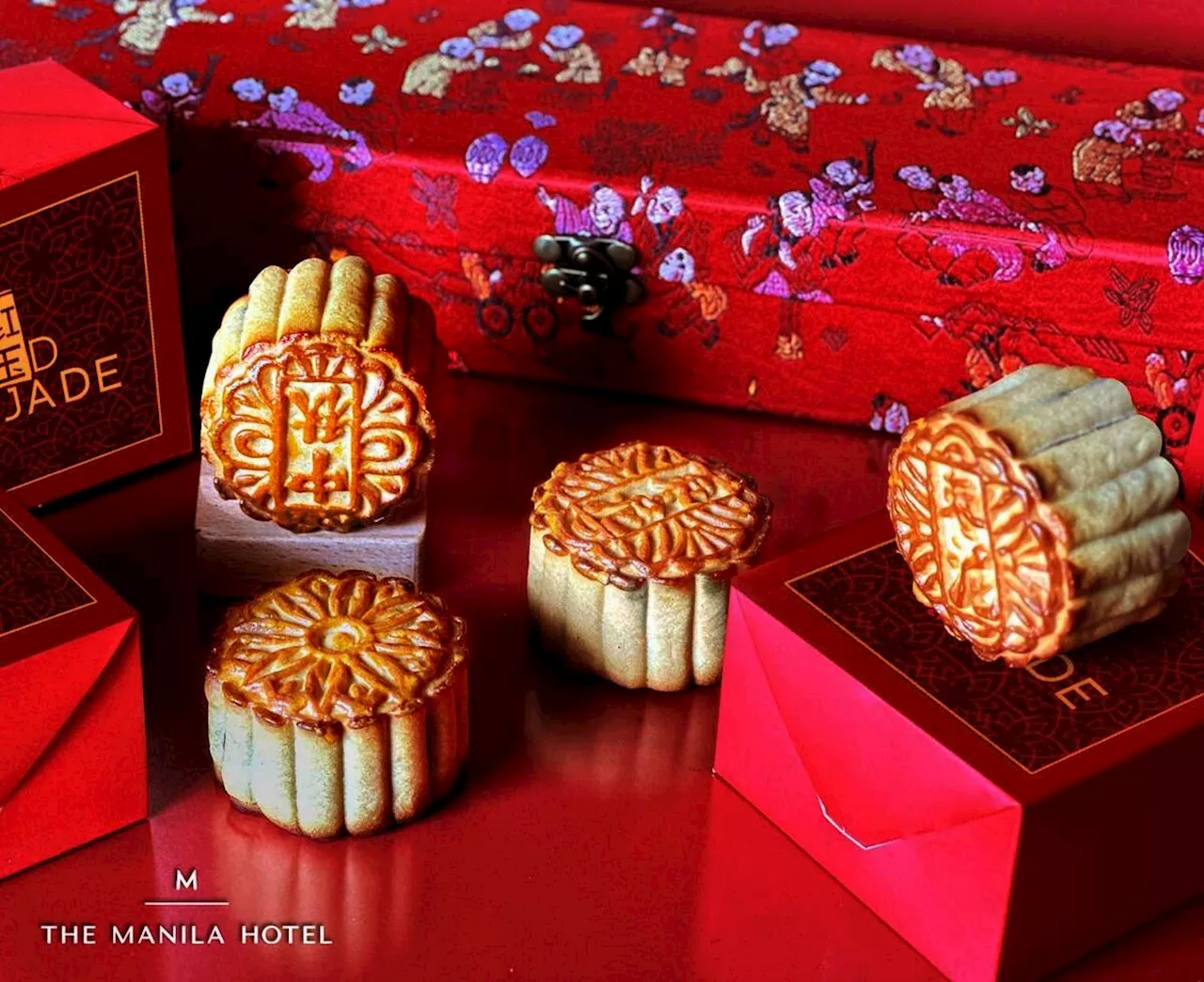 The Manila Hotel offers gourmet mooncakes in Sept