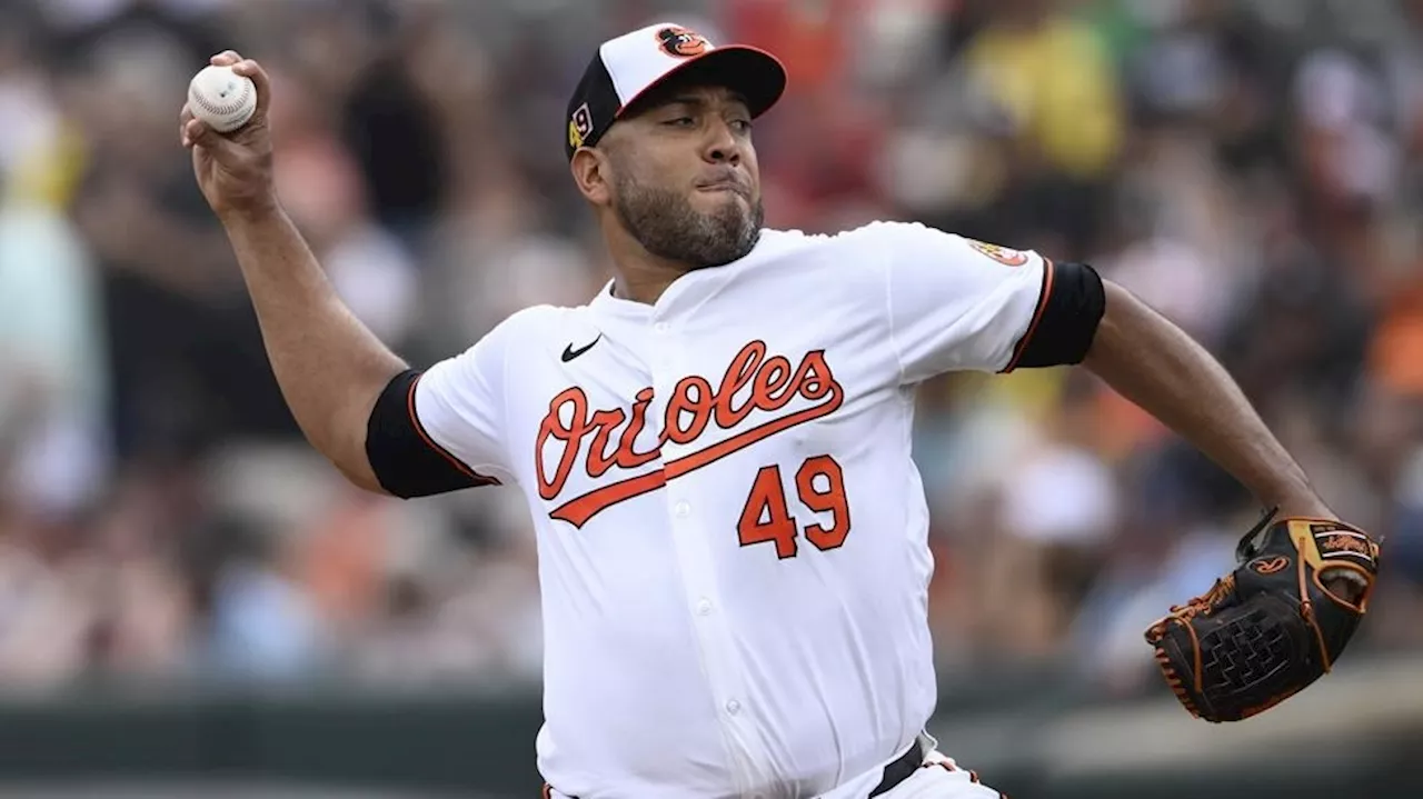 Suarez strong for Orioles in win over Red Sox