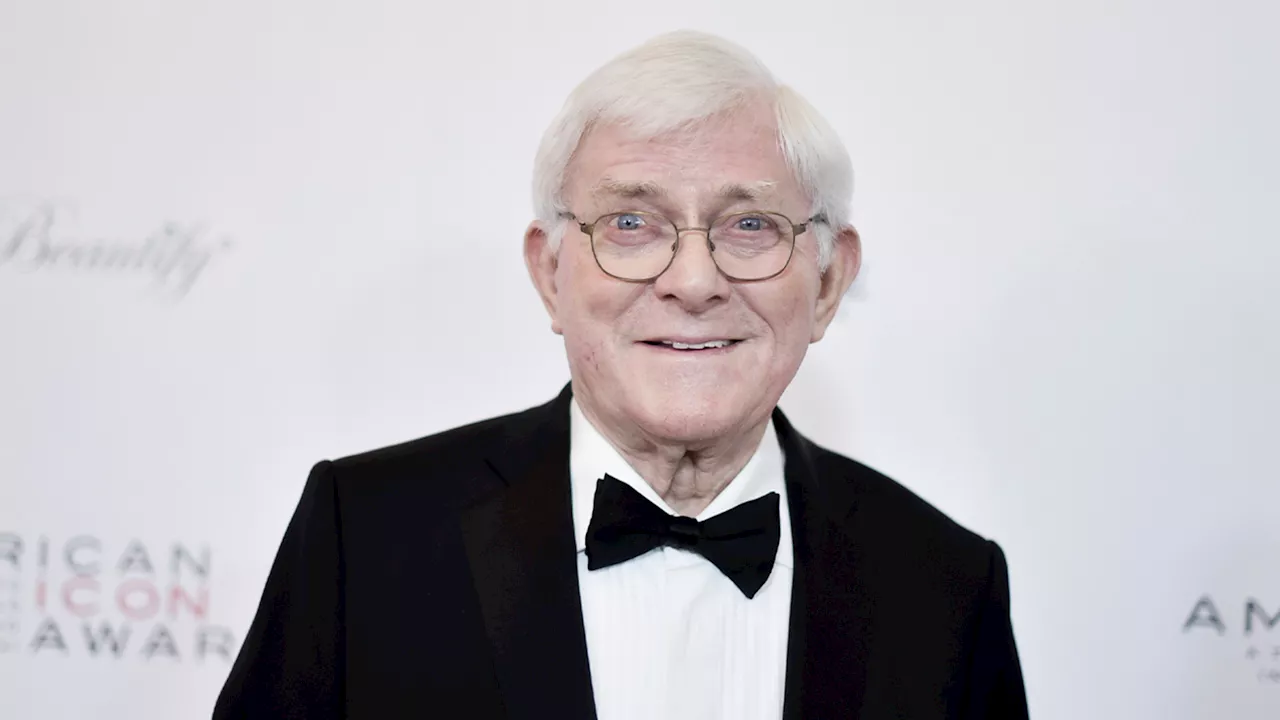 Phil Donahue, daytime talk show pioneer, dead at 88