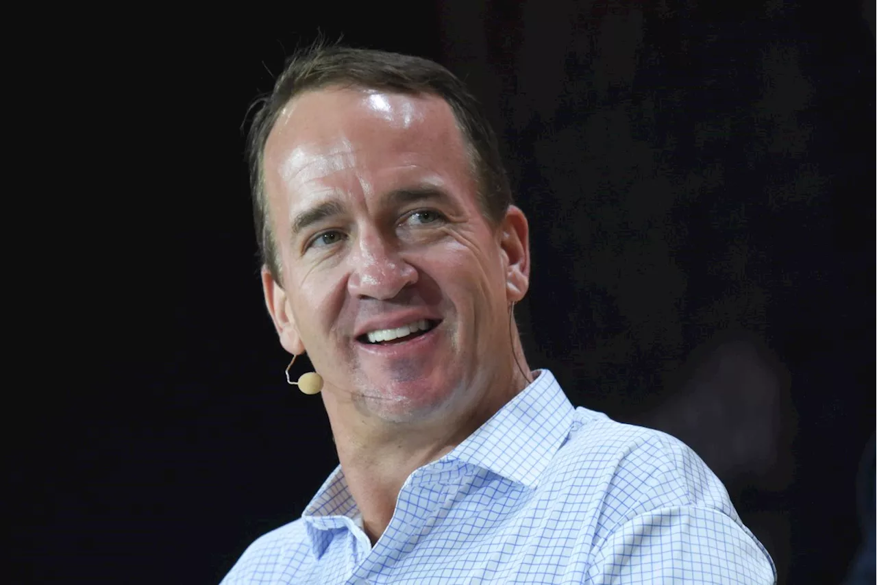 Peyton Manning talks Aaron Rodgers, Jets, Giants at Fanatics Fest