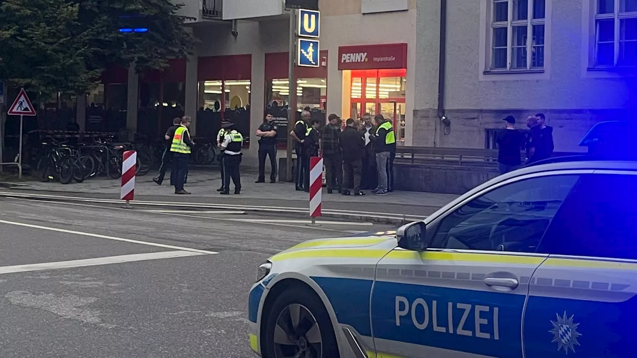 In Penny-Markt in München: Polizei erschießt Messer-Angreiferin