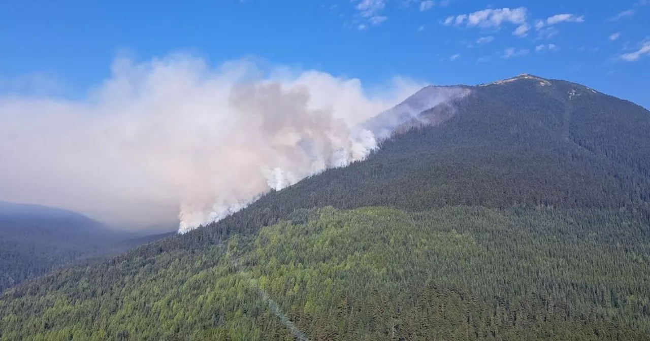 Helicopter evacuations underway as fire threatens Yukon wilderness lodge