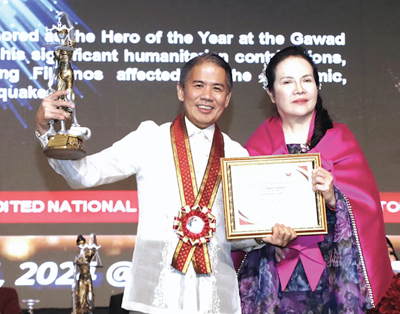 Cabangon receives Outstanding Civic Leader award from PAO