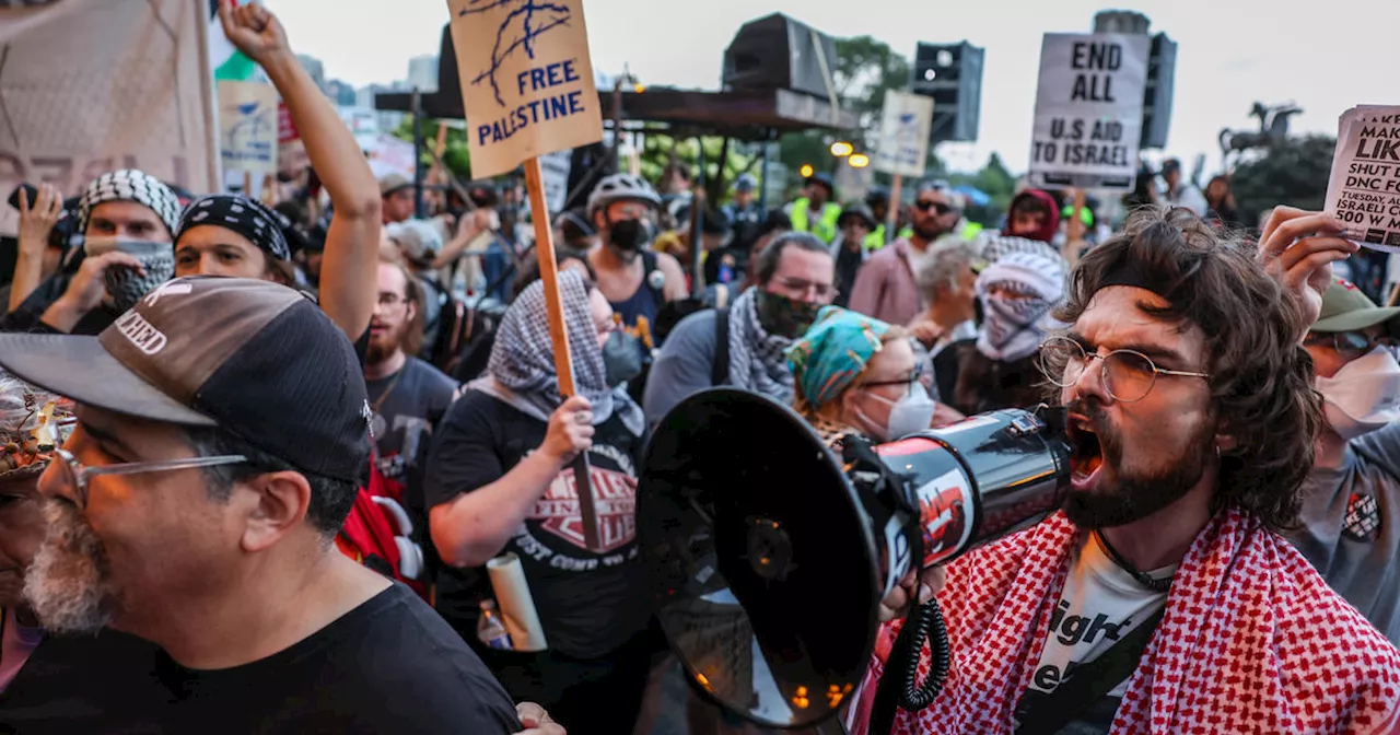 Pro-Palestinian protesters begin marching in Chicago ahead of DNC's Day 1 program