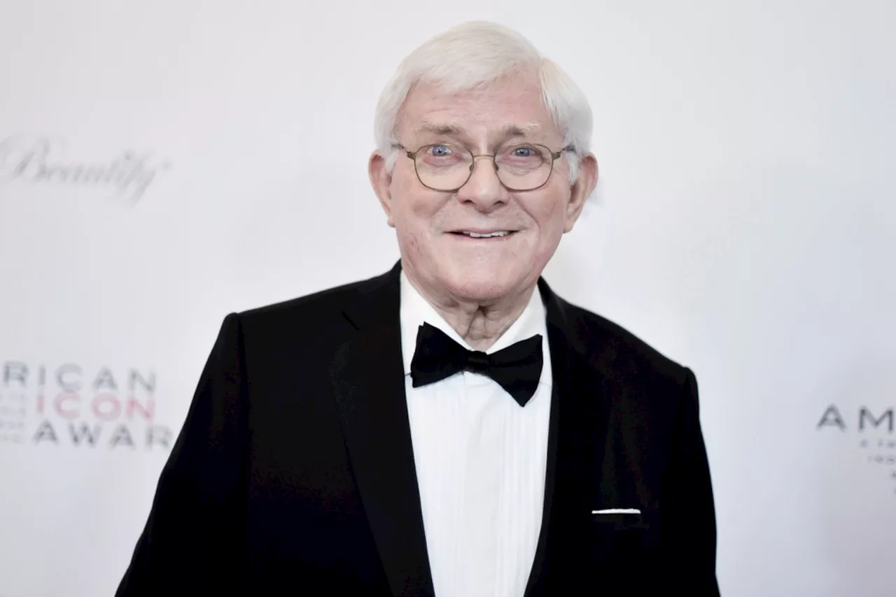 Phil Donahue, Cleveland native whose pioneering daytime talk show launched an indelible television genre, has