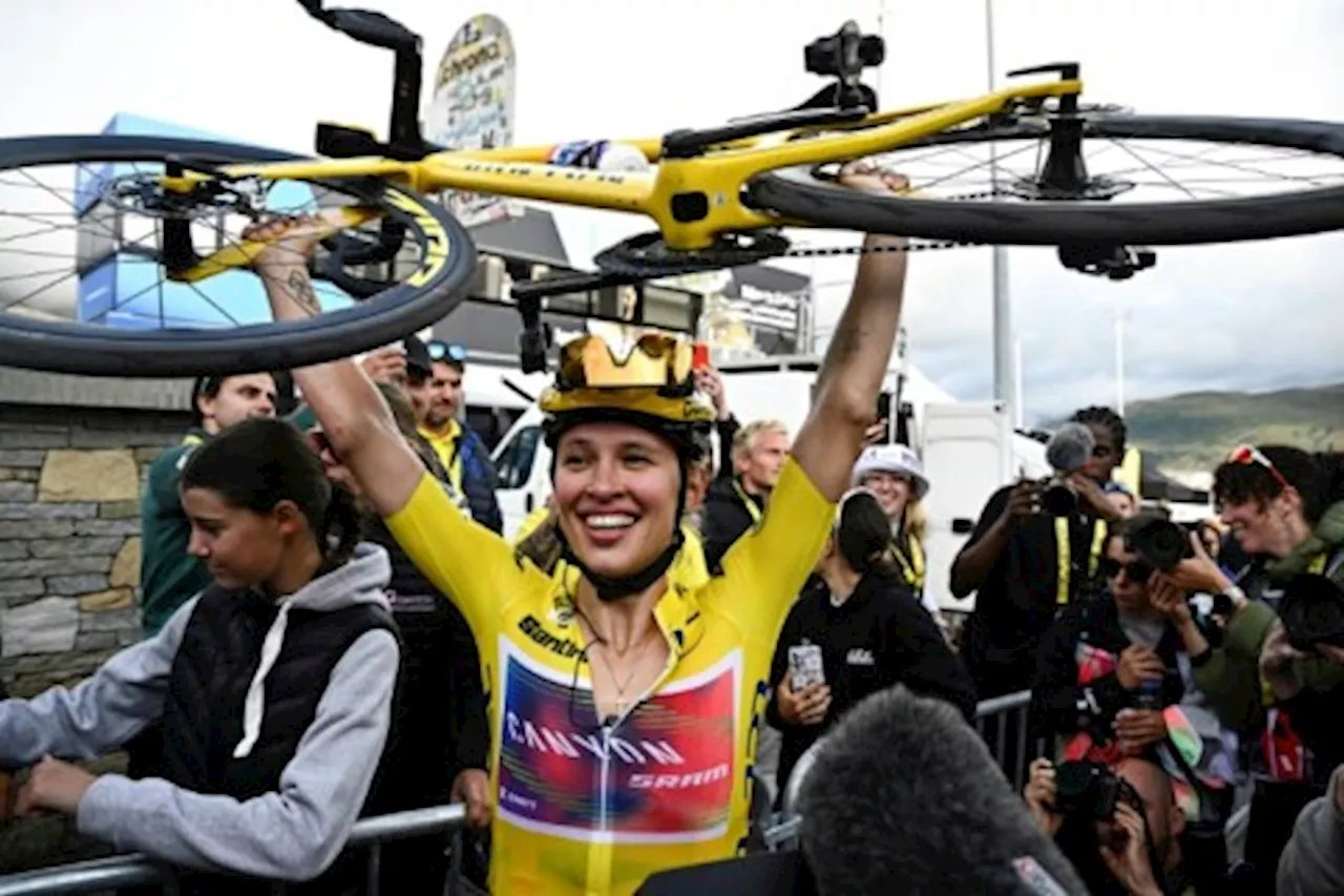 Niewiadoma wins Women's Tour de France by just four seconds