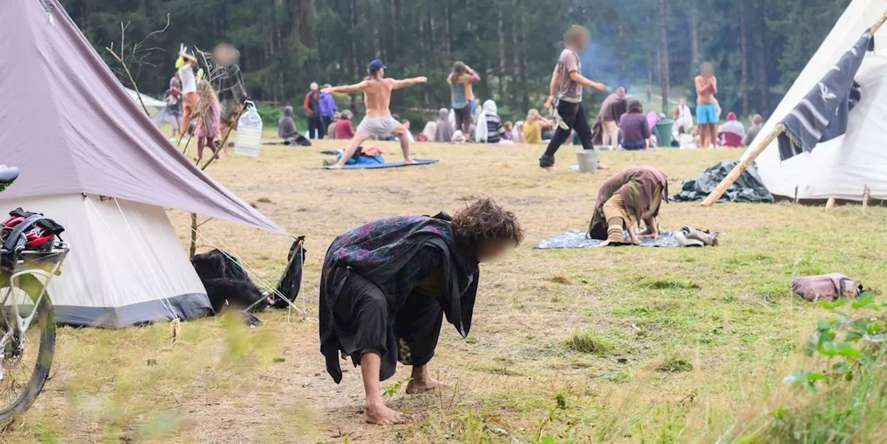 Sie tanzen für den Weltfrieden - Polizei räumt Hippie-Camp im Harz