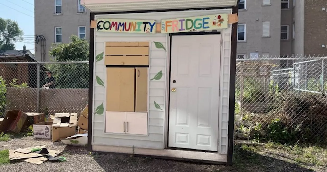 Winnipeg residents step up after thieves steal community fridge