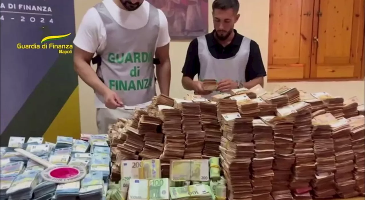 Napoli, Guardia di Finanza trova 8 milioni di euro nascosti nell'armadio di un medico