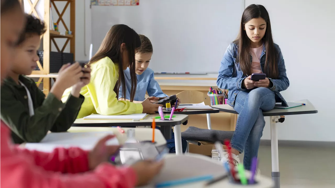 Singapore schools ban mobile phone usage to minimize distractions and spur social engagement