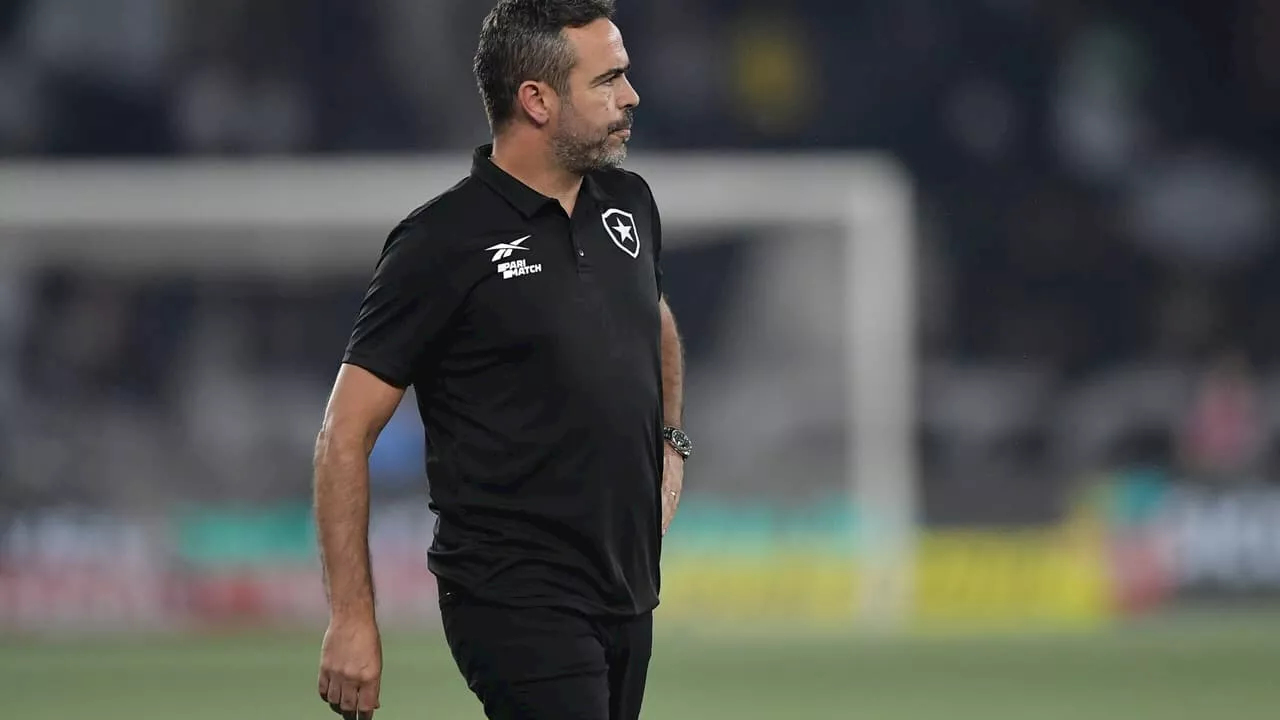 Artur Jorge nega possibilidade de acerto com o futebol do Qatar: ‘Estou muito feliz no Botafogo’