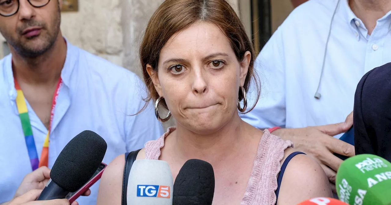 Ilaria Salis, disastro a sinistra: &#034;Liberate anche noi&#034;, la rivolta delle carcerate