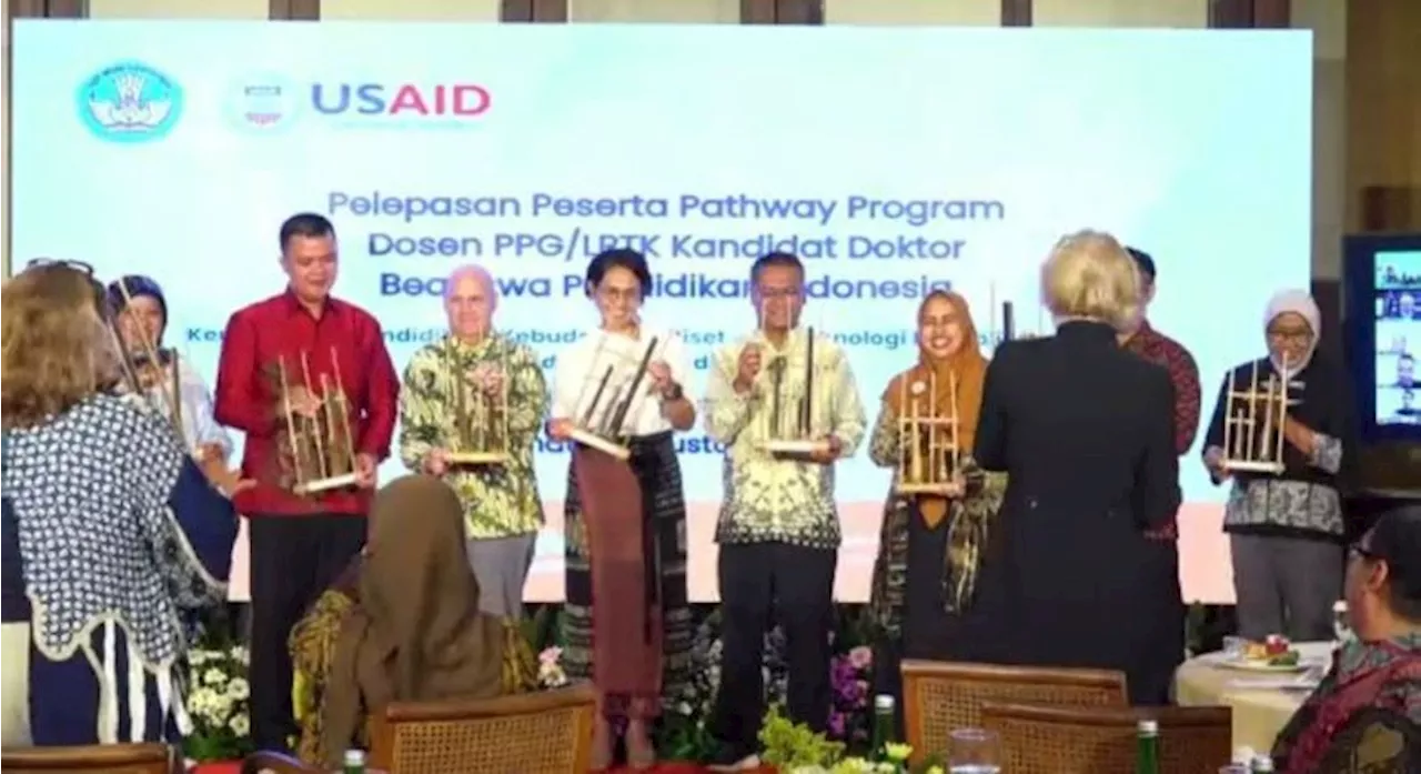 Kemendikbud-Ristek Lepas 26 Penerima Beasiswa S3 untuk Program Pathway Angkatan 2024