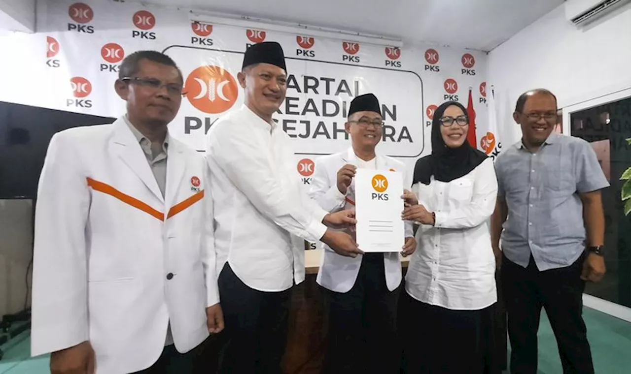 PKS Cianjur Serahkan Rekomendasi bagi Pasangan Deden Nasihin-Dokter Efa