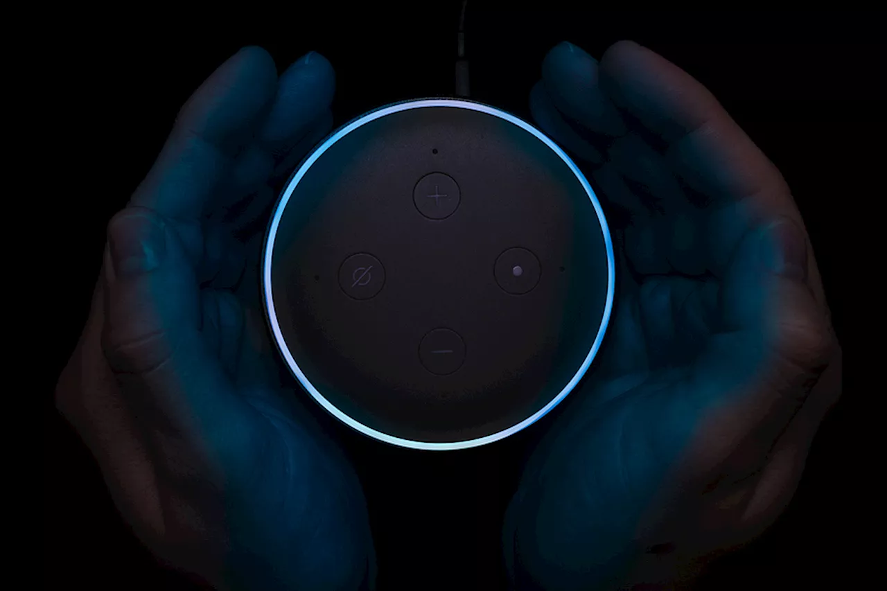 Mujer asegura que alguien desconocido le habló a su Alexa en la madrugada