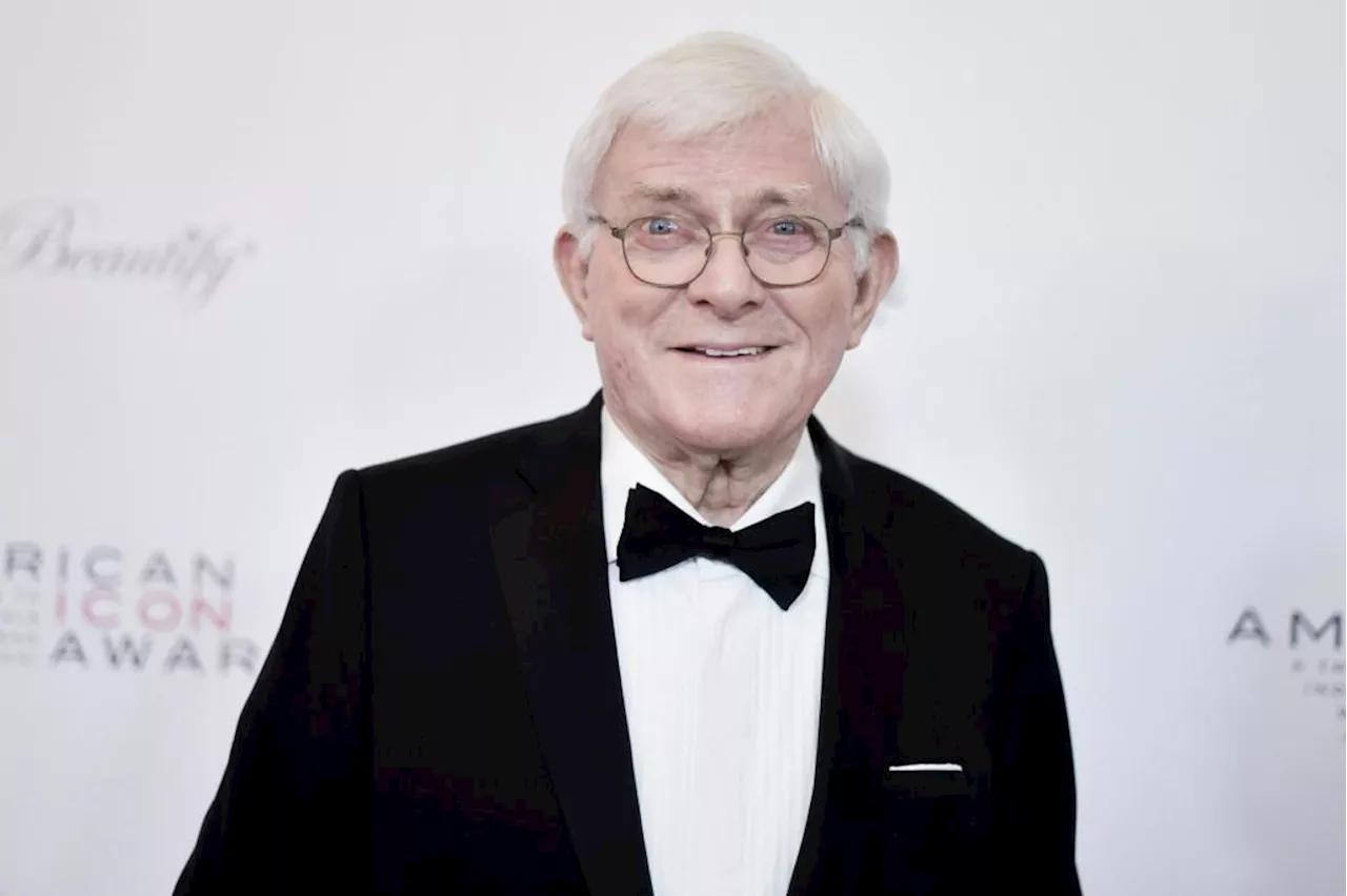 Phil Donahue dies; his pioneering daytime talk show launched an indelible television genre