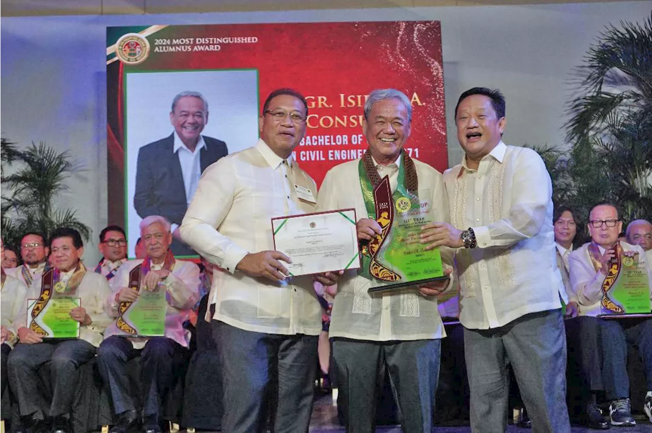 Isidro Consunji receives most distinguished UP alumnus award