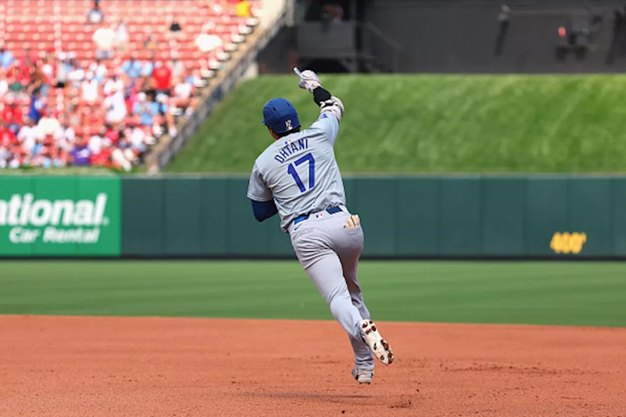 Shohei Ohtani hits 39th homer and Kershaw pitches Dodgers to 2-1 win over slumping Cardinals