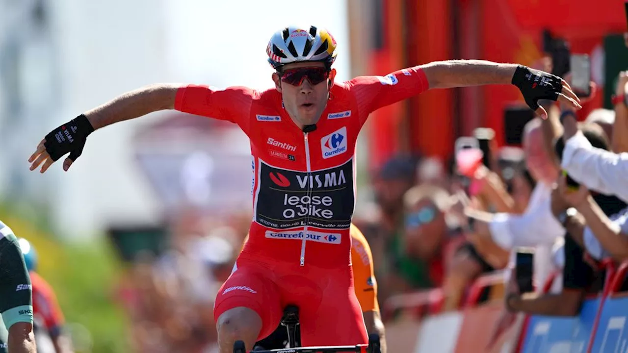 Van Aert wint in rode trui derde etappe Vuelta met machtige sprint