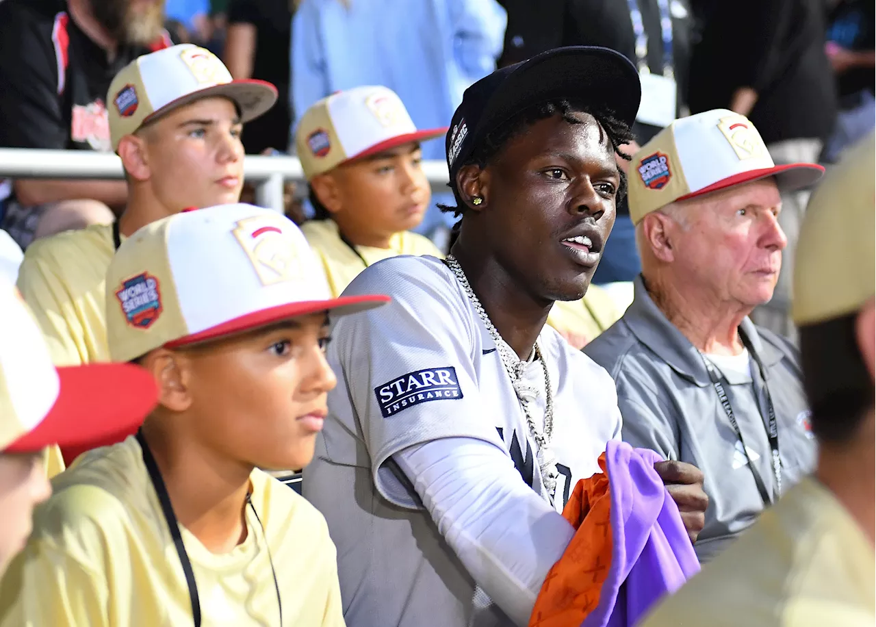 Jazz Chisholm shared fun moments with new 'little brother' at Little League Classic