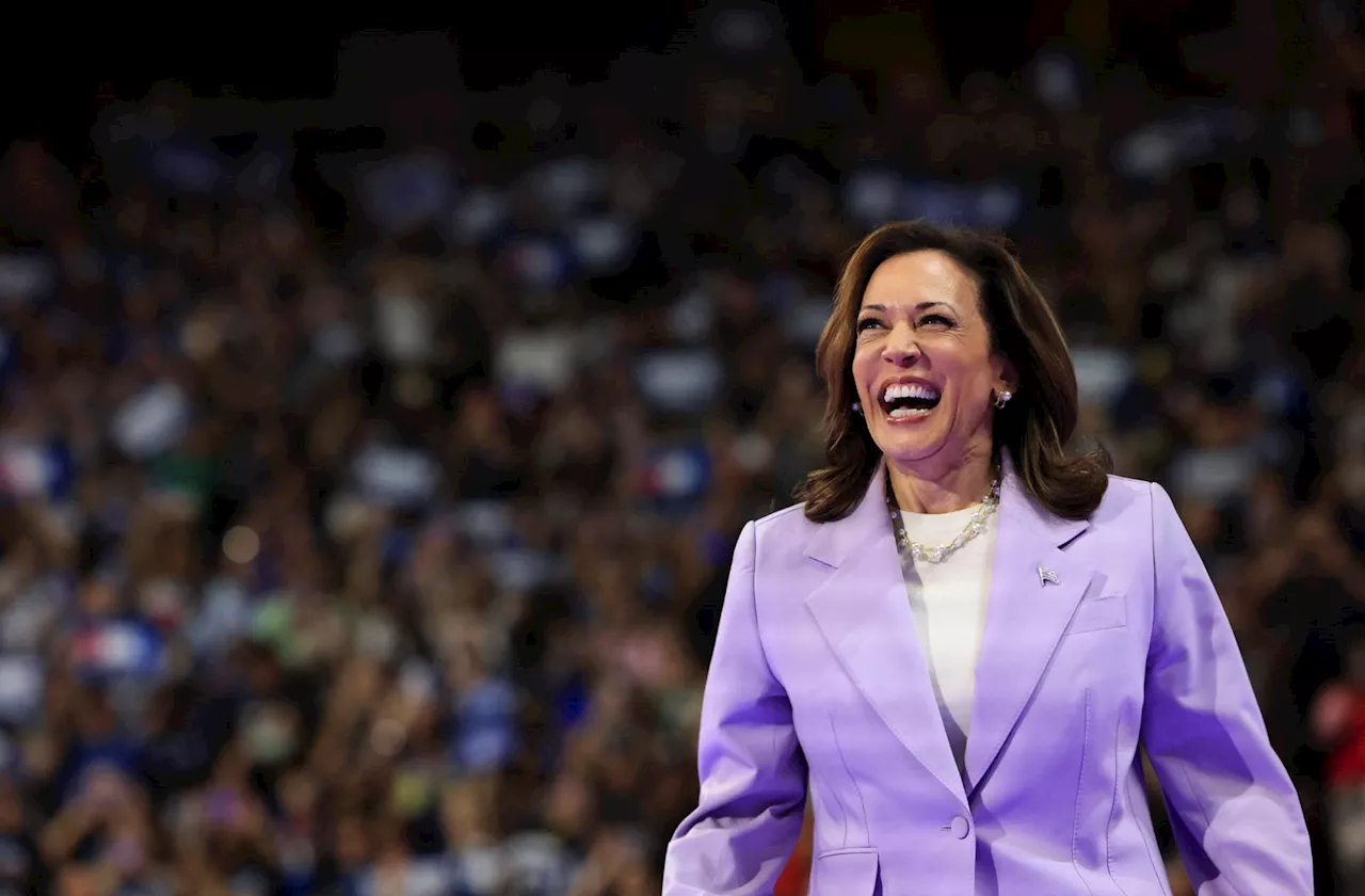 Abertura de convenção que oficializa candidatura de Kamala Harris é marcada por protestos