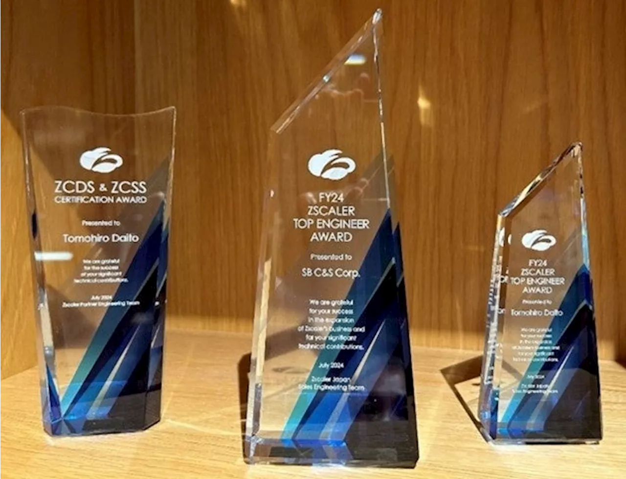 ゼットスケーラーの「FY24 Zscaler Top Engineer Award」と「ZCDS&ZCSS Certification Award」を受賞