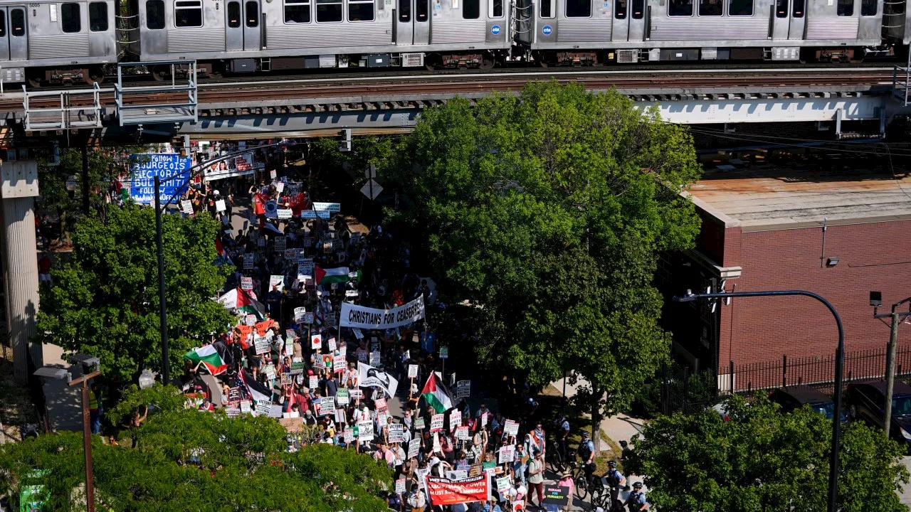 Thousands protest outside Democratic National Convention