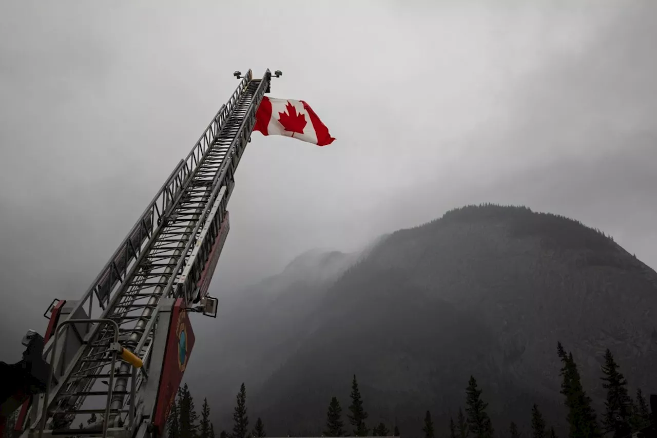 Road barricades removed, but tourists asked to avoid Jasper for foreseeable future