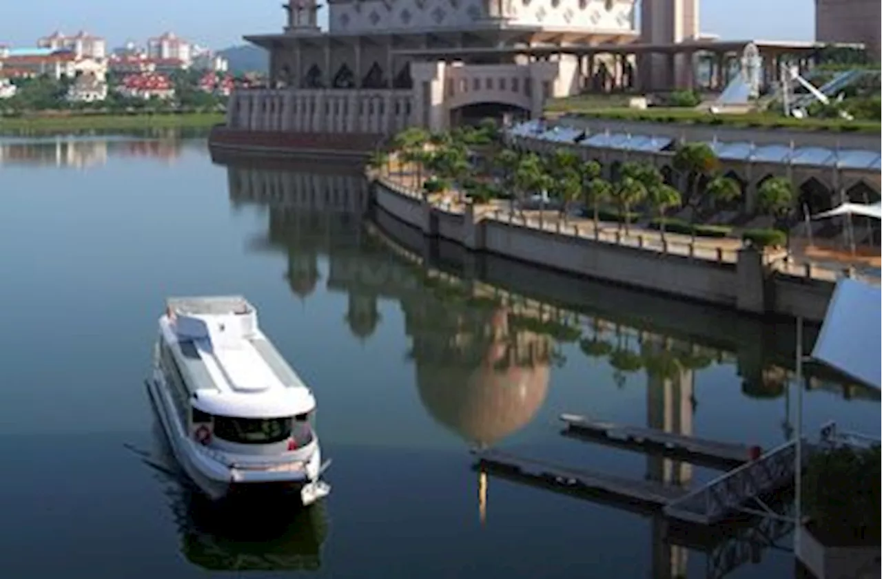 Water taxi, lake cruise services for National Day celebration in Putrajaya