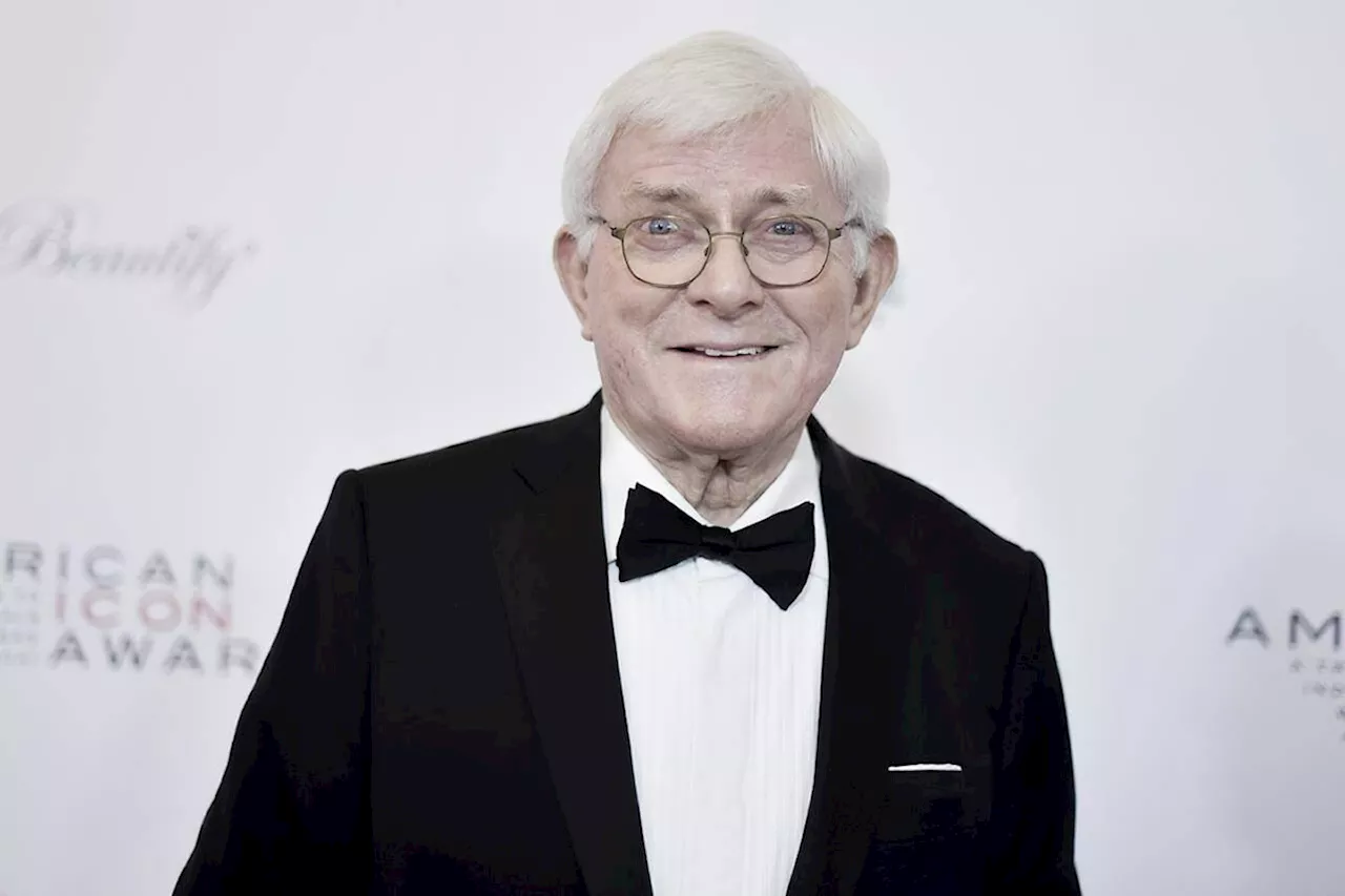 Pioneer talk show icon Phil Donahue dead at 88