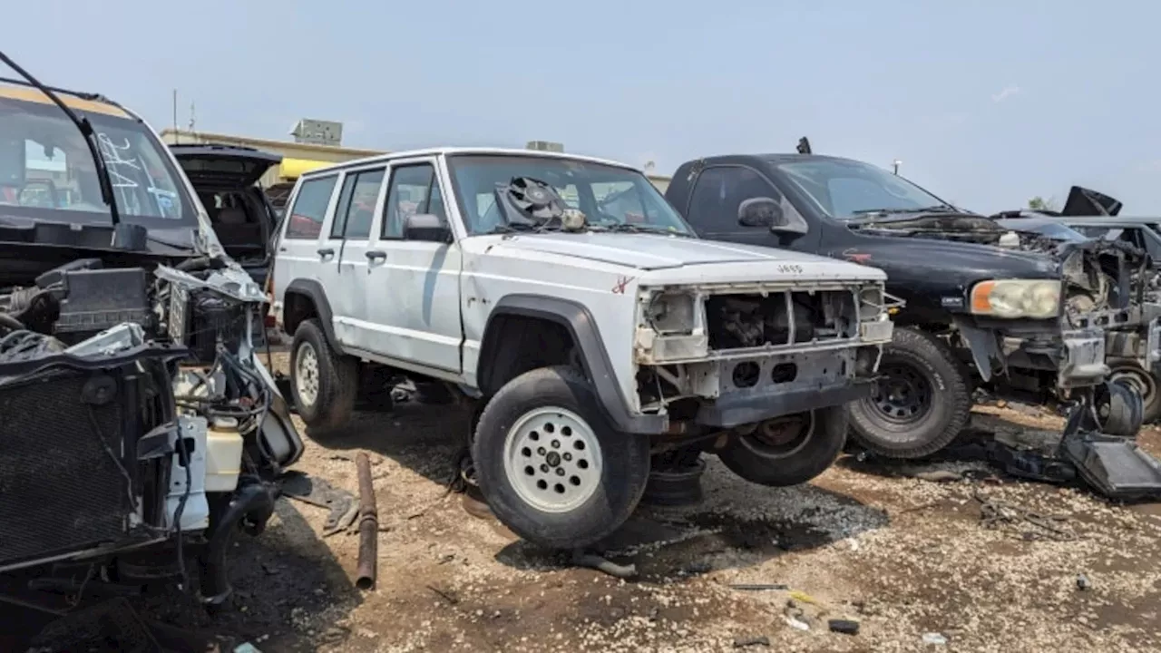 Junked 1992 Jeep Cherokee