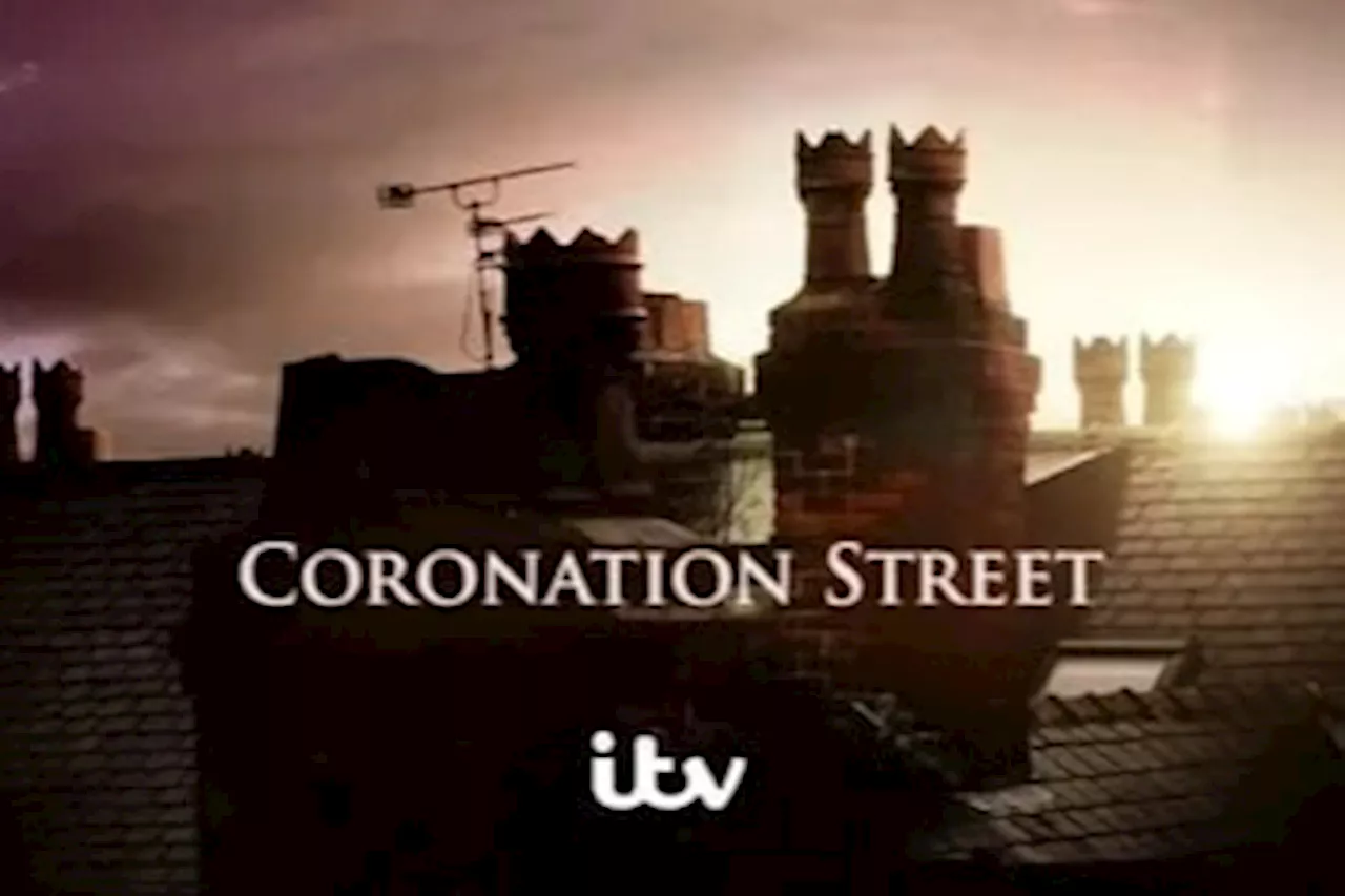 Coronation Street star rushed to hospital – as he thanks NHS staff for looking after him...