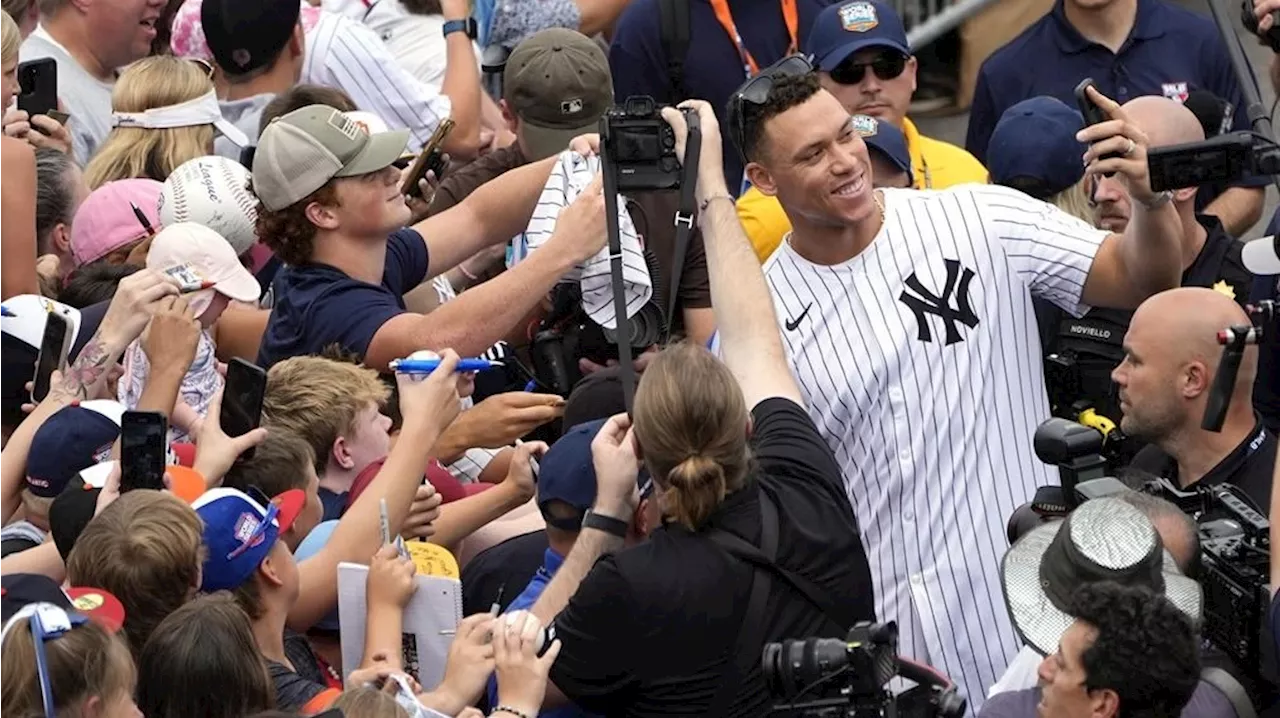 Yankees, Tigers are kids for a day, mingling among Little Leaguers