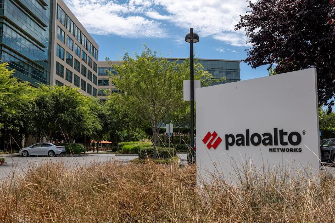 Palo Alto Networks Gives Upbeat Forecast, Boosts Buybacks