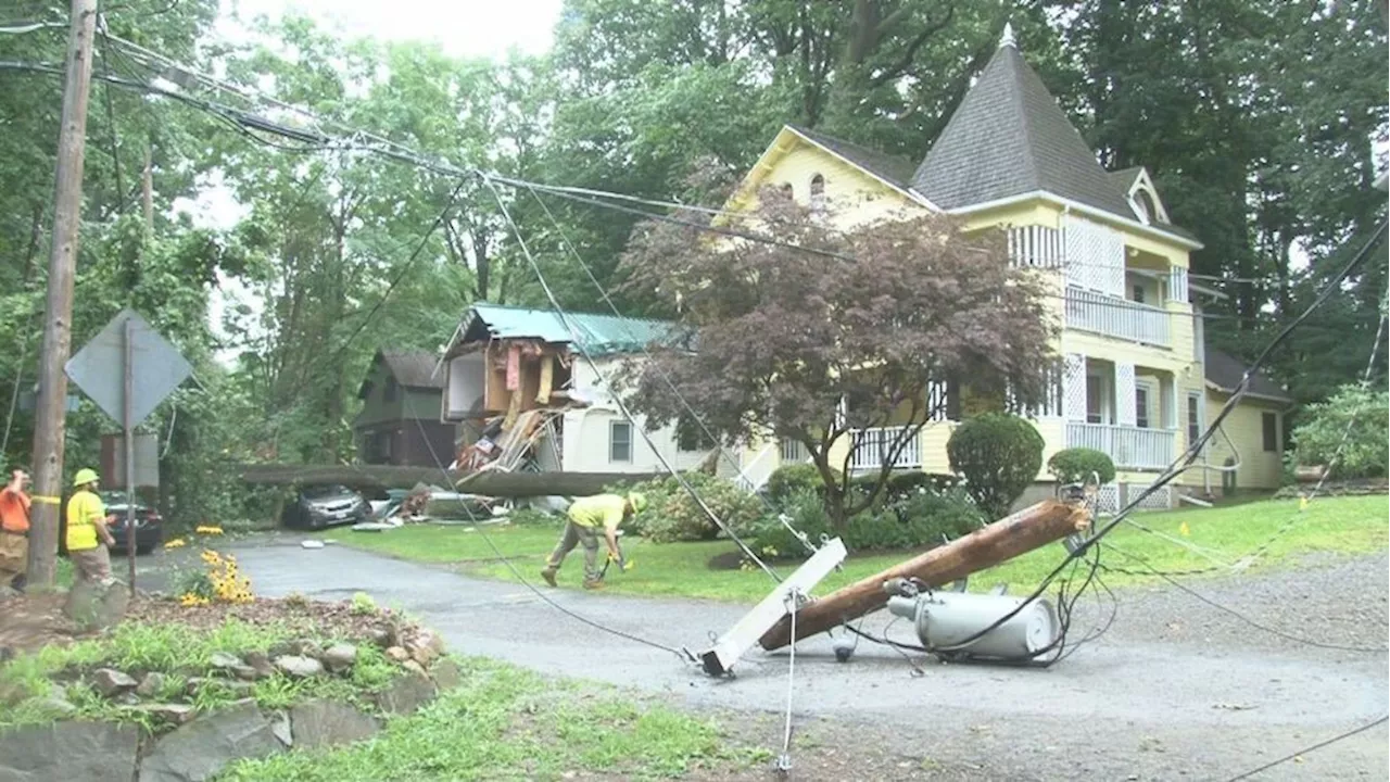 1 killed, 1 injured as tree falls on house, pulls down power lines in Wyoming County