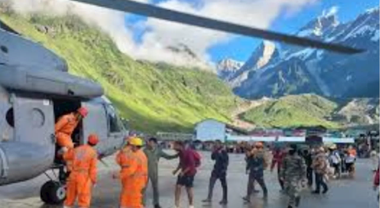 13 killed in India floods, stranded pilgrims airlifted