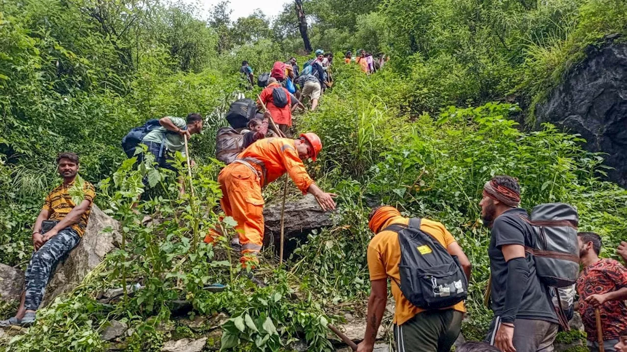 बारिश-बाढ़-लैंडस्लाइड... केदारनाथ यात्रा के लिए निकले श्रद्धालु रास्ते में फंसे, 4000 को रुद्रप्रयाग से रेस्क्यू किया गया