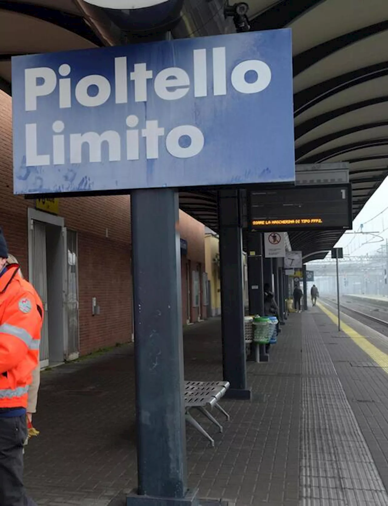 Lottatore Mma stacca un dito a morsi a passeggero di un treno