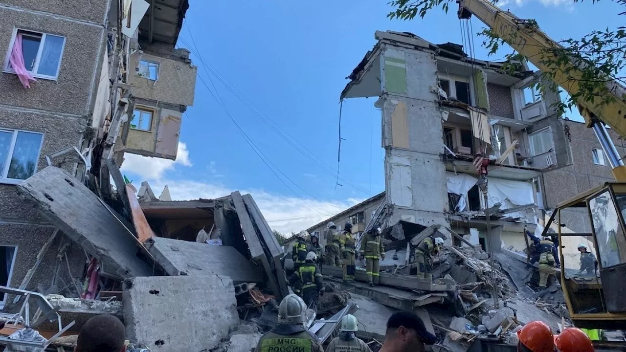 At least 4 dead in apartment block collapse following gas explosion in Russia's Ural Mountains