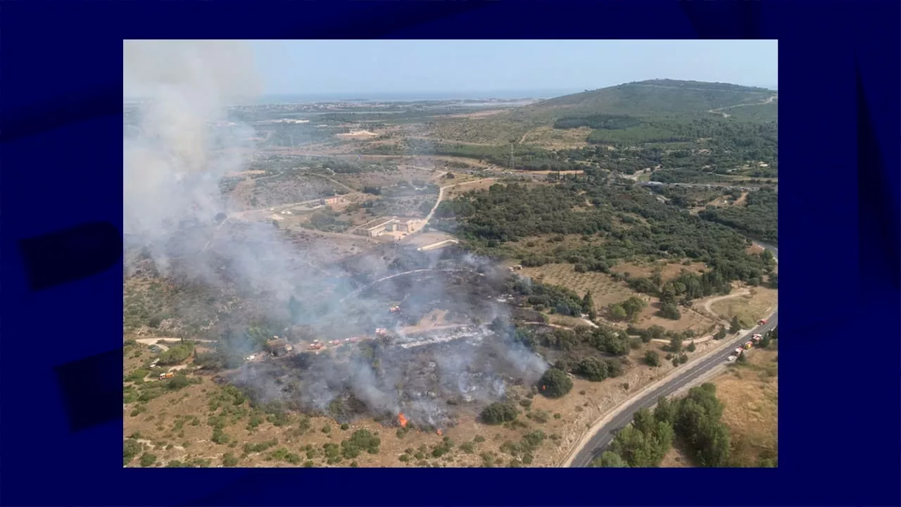 Hérault: plus de 150 pompiers mobilisés sur un incendie proche de l'autoroute A9