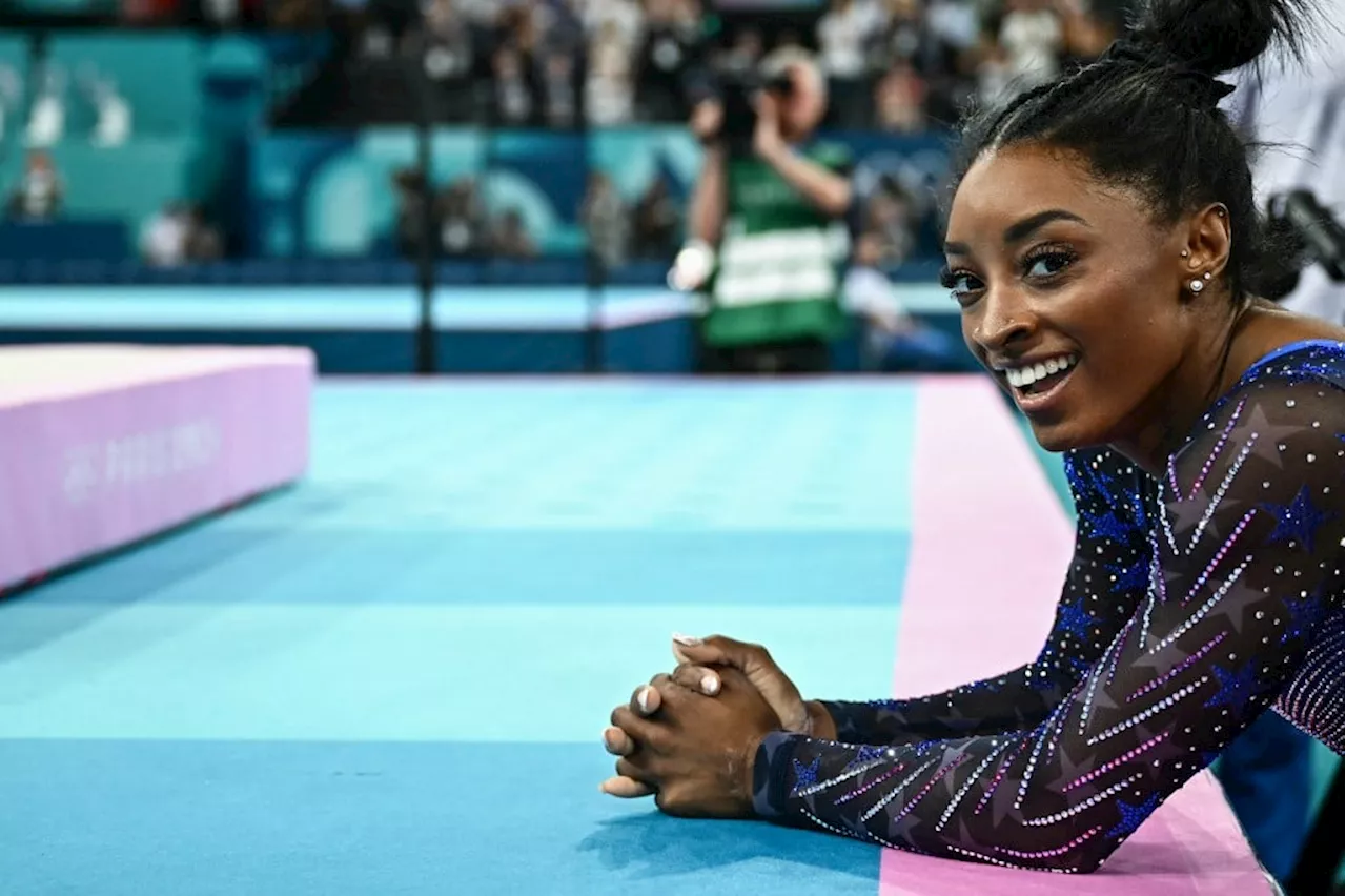 Simone Biles alfineta Trump com piada sobre ‘trabalho de negro’