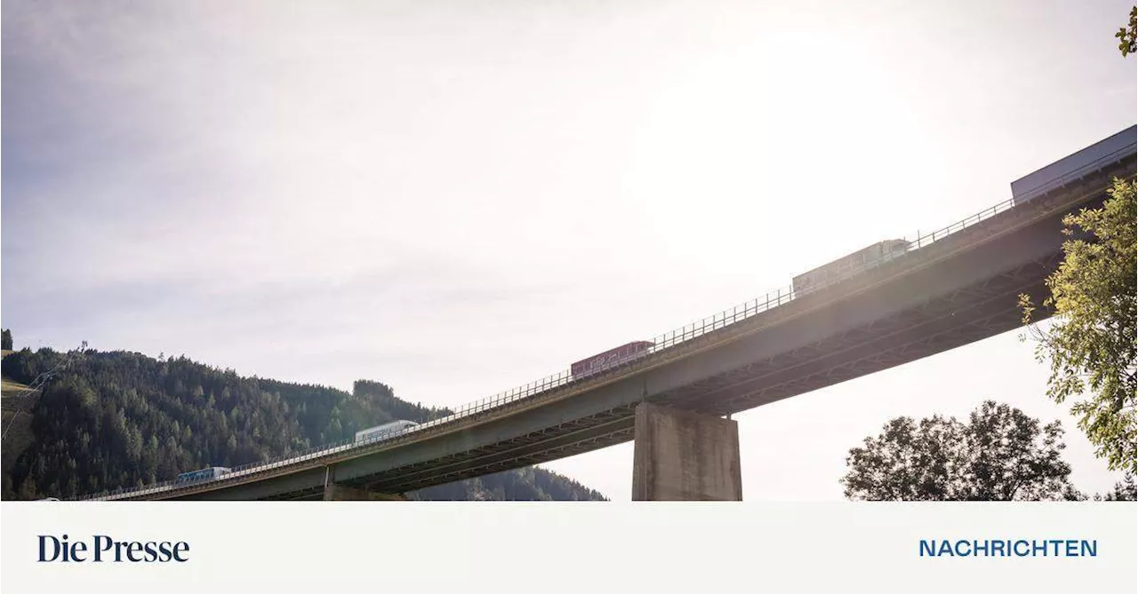 Mehr Autos und weniger Lkw auf Österreichs Autobahnen unterwegs