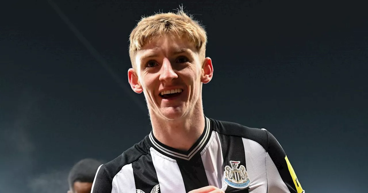 Liverpool handed Anthony Gordon transfer bombshell as Newcastle plan last-ditch talks