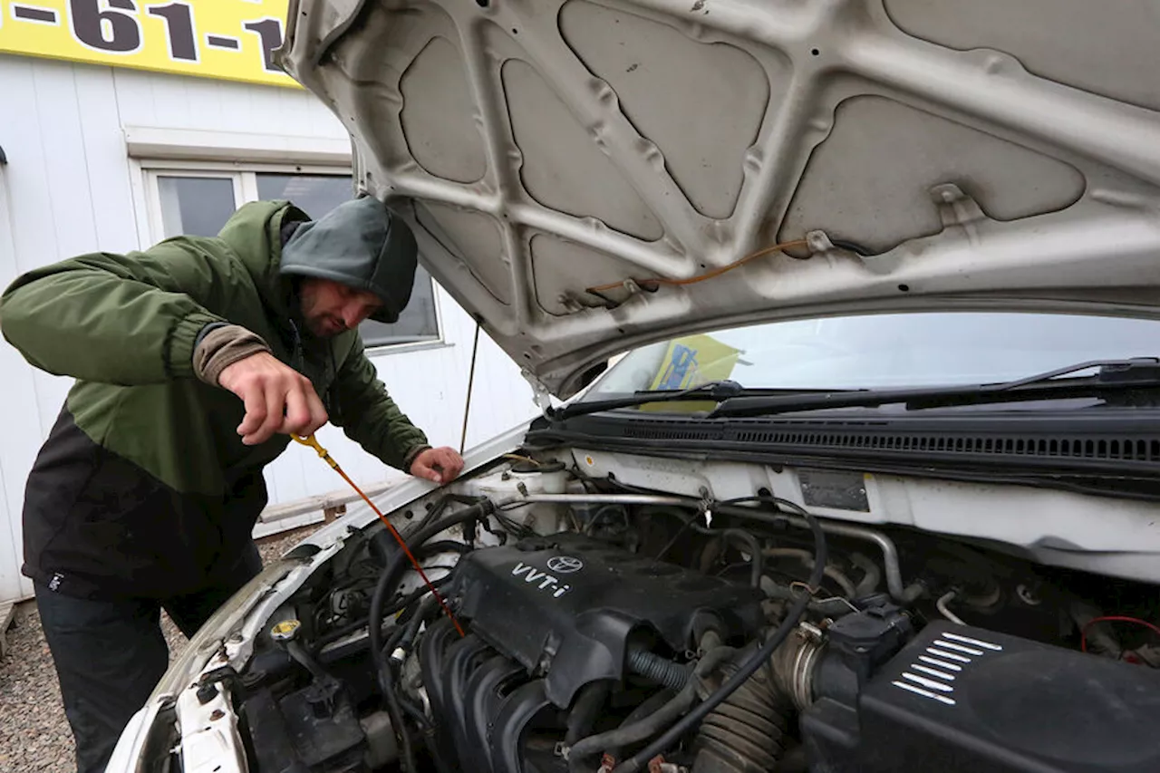 Россиянам рассказали, почему опасно покупать старые авто с маленьким пробегом