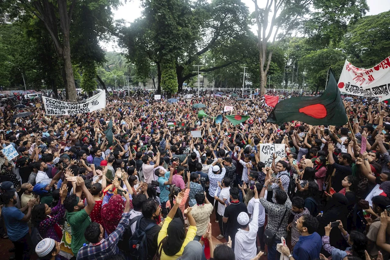 Bangladeshis return to the streets demanding justice for 200 people killed in anti-government protests