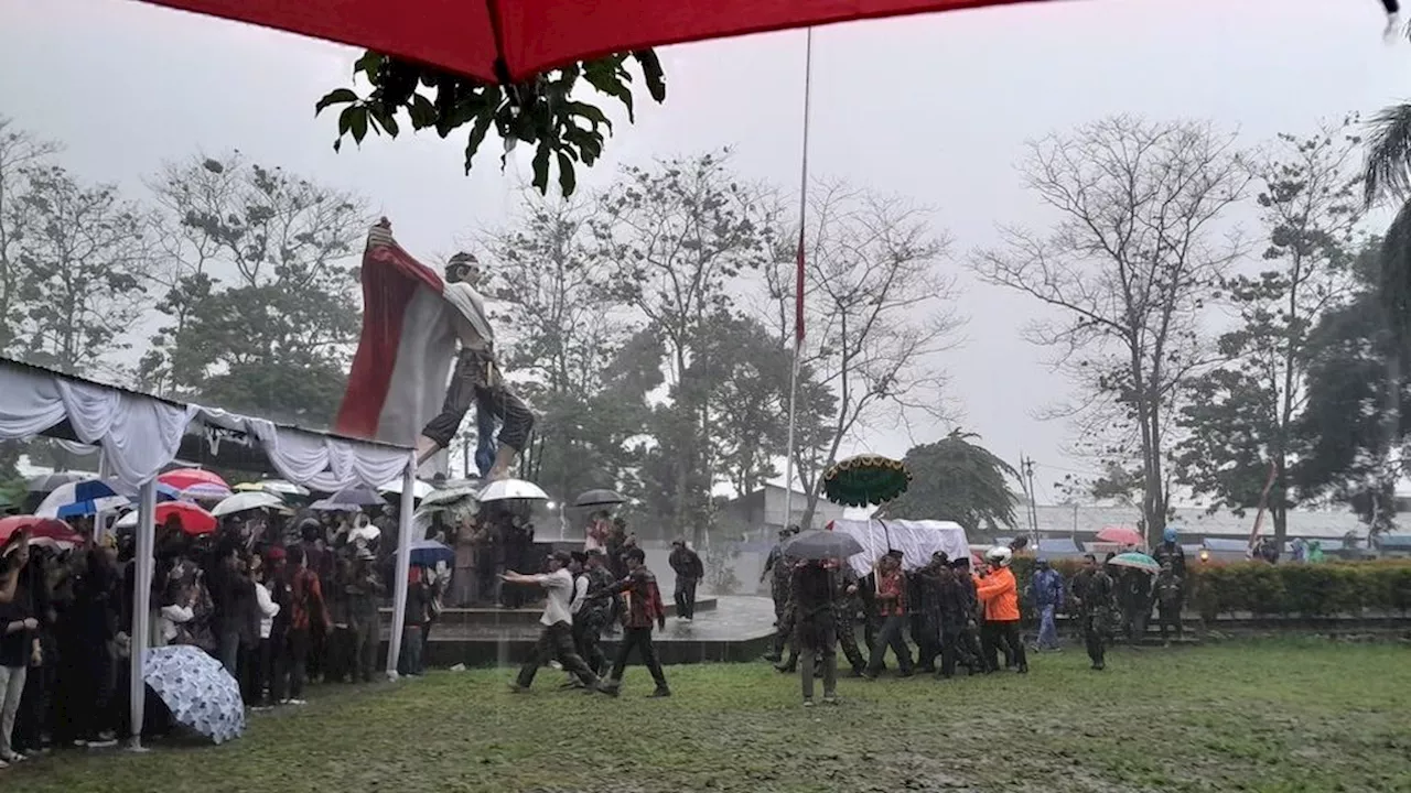 Makam Mantan Wali Kota Batu Eddy Rumpoko Dipindah dari TMP