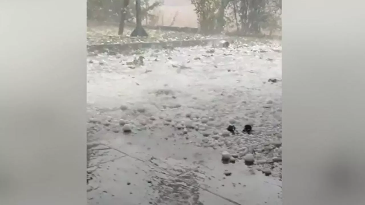 Así ha sido la brutal granizada en Sant Pere de Torelló, en Barcelona