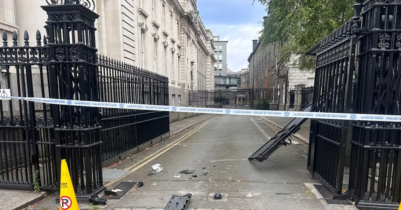 Gates 'rammed' at Leinster House as gardai tape off scene